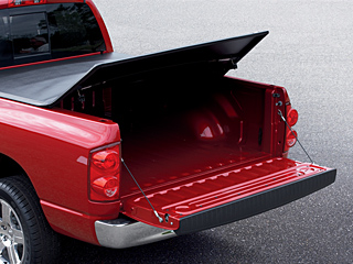 2010 Dodge Dakota Club Cab Tri-Fold Tonneau Cover