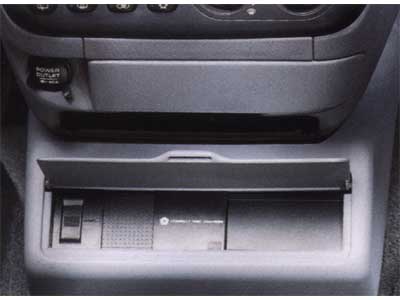1999 Dodge Caravan Six-Disc CD Changer 82202700