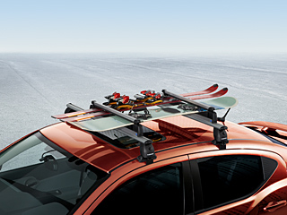 2009 Dodge Durango Ski and Snowboard Carrier - Roof-Mount